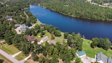 130 Lyndsey Dr, Montgomery, TX 77316 - photo 2