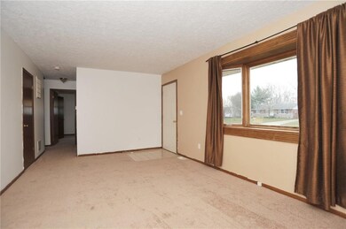 898 W 1085 N, Fountaintown, IN 46130 - photo 4