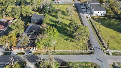 4931 Wilmington St, Houston, TX 77033 - photo 2