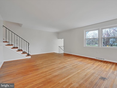 302 Playground Dr, Reading, PA 19611 - photo 6