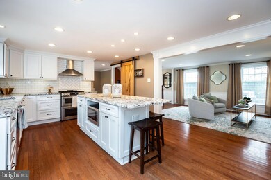 8326 Tally Ho Rd, Lutherville Timonium, MD 21093 - photo 3