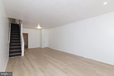 435 S 4th St, Camden, NJ 08103 - photo 4