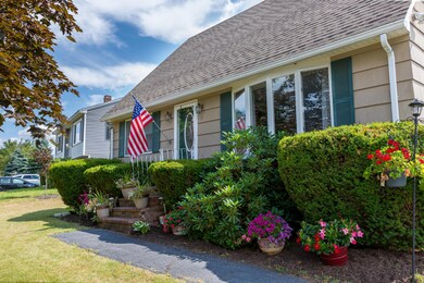 49 Euclid Ave Portland ME-large-002-036-