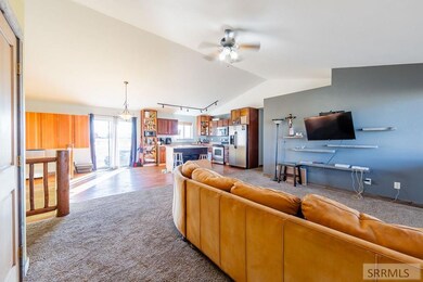 907 Teague Ave, Driggs, ID 83422 - photo 4