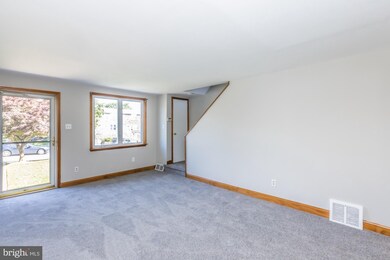 262 Crestwood Dr, Clifton Heights, PA 19018 - photo 5