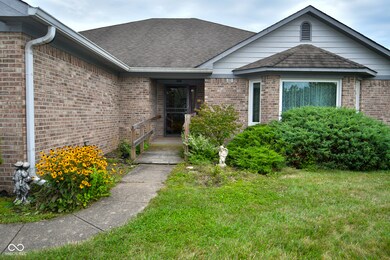 7671 Wigmaker Ct, Plainfield, IN 46168 - photo 3
