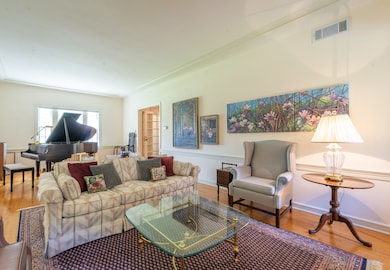 1286 W Stephenson St, Freeport, IL 61032 - photo 4