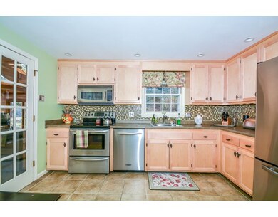 7 Lexington Rd, Dracut, MA 01826 - photo 6