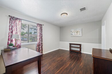 16518 Bougainvilla Ln, Friendswood, TX 77546 - photo 6