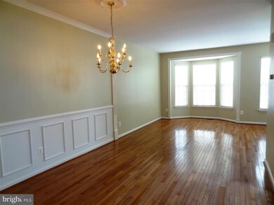 25549 Gwynneth Square, Chantilly, VA 20152 - photo 7