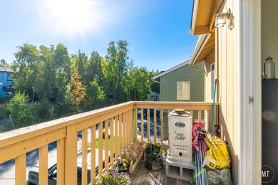 deck-dining