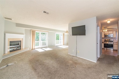 117 Woods Edge Dr, Succasunna, NJ 07876 - photo 2