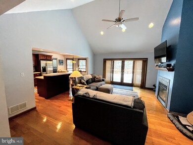 9 N Fairway Cir, Hazleton, PA 18202 - photo 5