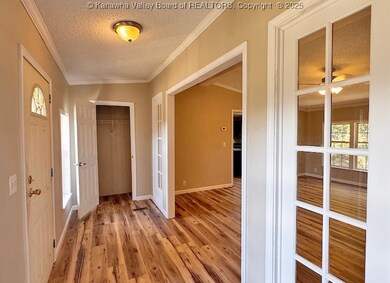 5173 Cherry Lawn Rd, Huntington, WV 25705 - photo 4