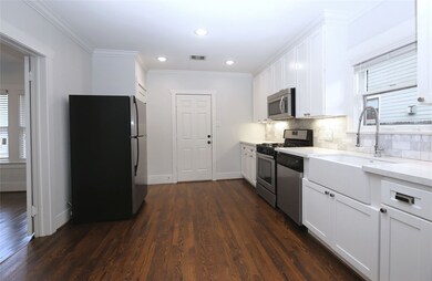 214 Munford St, Houston, TX 77008 - photo 7