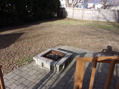 6 Duncan St, Chicopee, MA 01013 - photo 4