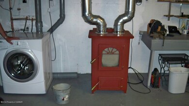 1320 Meeker Rd, Dallas, PA 18612 - photo 6