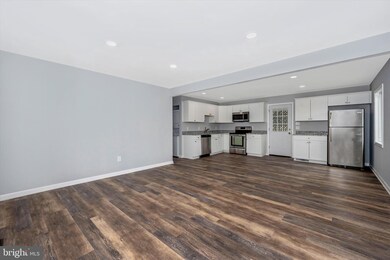 102 Madison St, Frederick, MD 21701 - photo 7