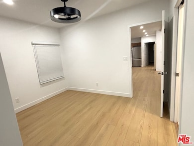 2115 Venice Blvd unit 1/2, Los Angeles, CA 90006 - photo 7