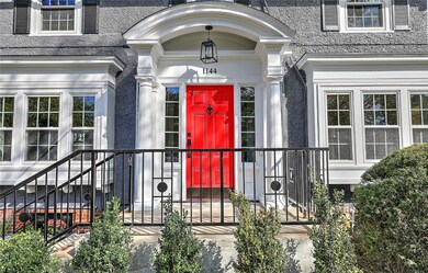 1144 Narragansett Blvd, Cranston, RI 02905 - photo 2