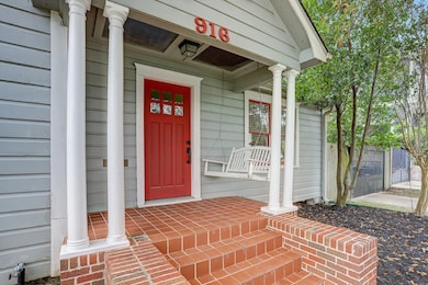 916 Eleanor St, Houston, TX 77009 - photo 2