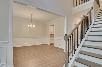 Dining / Foyer
