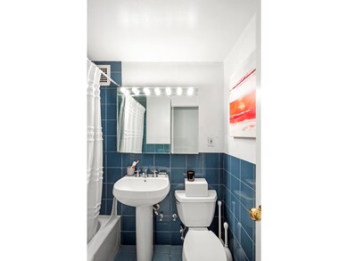 100 W 15th St unit 2A, New York, NY 10011 - photo 6