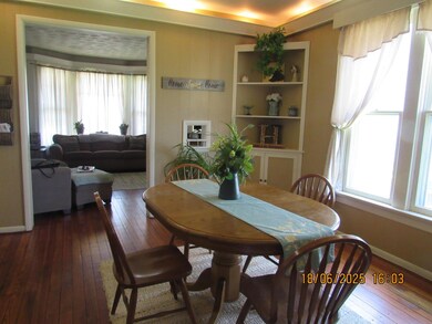 603 N Court St, Circleville, OH 43113 - photo 6