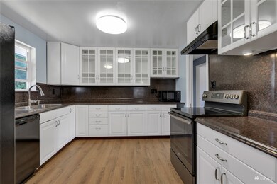 4306 S 140th St, Tukwila, WA 98168 - photo 7