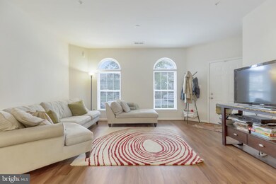 910 Hall Station Dr unit 103, Bowie, MD 20721 - photo 5