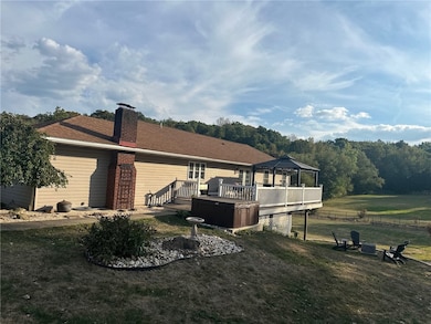 110 Wilhelm Dr, Monaca, PA 15061 - photo 2