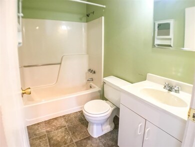 535 Calef Rd, Manchester, NH 03103 - photo 5