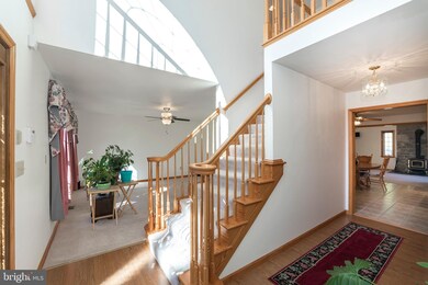 158 Vale Dr, Boyertown, PA 19512 - photo 3