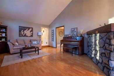 7 Gordon Dr, Londonderry, NH 03053 - photo 7