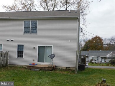 15112 N Ridge Ave, Greencastle, PA 17225 - photo 2