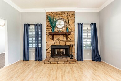 7949 Dixie Dr, Houston, TX 77087 - photo 5