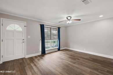 107_Forrest_Drive-7