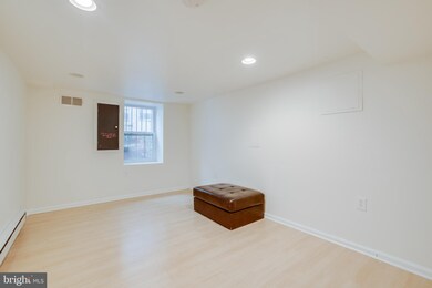 1446 Parkwood Place NW unit LOWER LEVEL, Washington, DC 20010 - photo 4