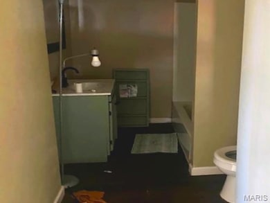 300 N Main St, Gideon, MO 63848 - photo 6