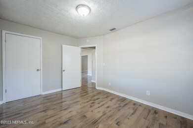 7206 Ridgeway Rd N, Jacksonville, FL 32244 - photo 6