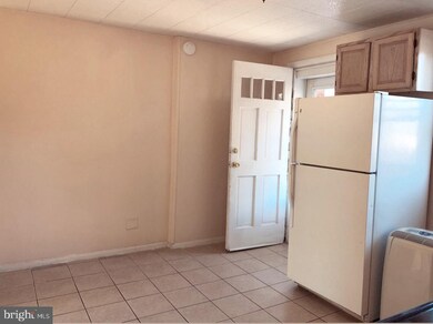 983 Trent Rd, Camden, NJ 08104 - photo 6