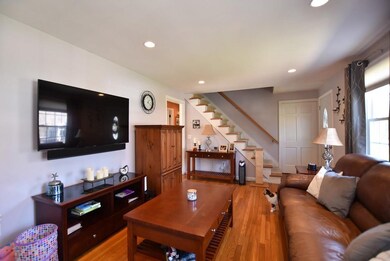 102 Greenwood Dr, Wakefield, RI 02879 - photo 3
