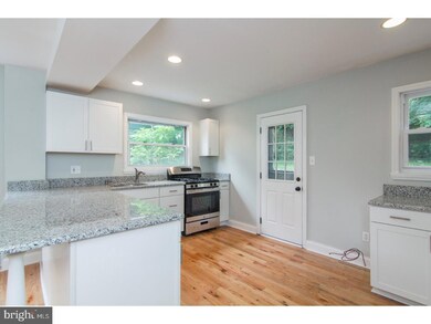 31 W Manoa Rd, Havertown, PA 19083 - photo 5