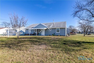 5108 Breezeway Dr, Toledo, OH 43613 - photo 2