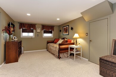 4 Mercury St, Middletown, NJ 07748 - photo 5