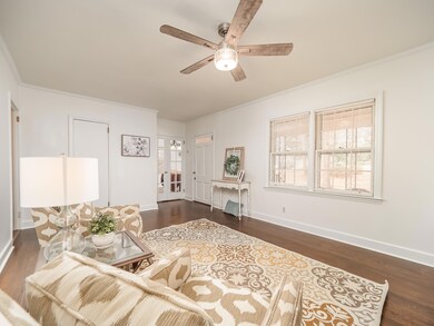 606 Columbia Rd-04