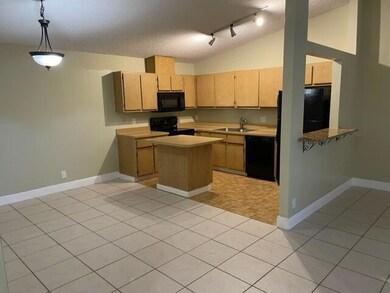 4405 Woodstock Dr unit D, West Palm Beach, FL 33409 - photo 3