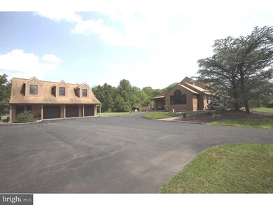 6616 Blueberry Ln, Pipersville, PA 18947 - photo 3