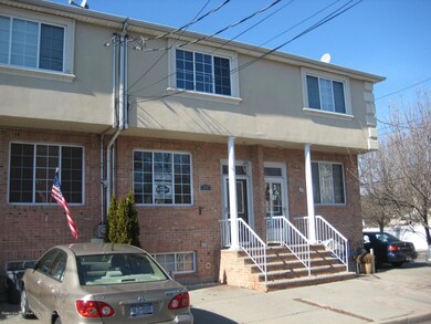 17 Knight Loop, Staten Island, NY 10306 - photo 2
