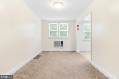 1146 Brookwood Ln, Glenolden, PA 19036 - photo 6